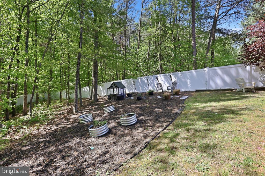 8507 OAK GLEN CT, FREDERICKSBURG, Virginia 22407, 4 Bedrooms Bedrooms, ,4 BathroomsBathrooms,Residential,8507 OAK GLEN CT,VASP2040792 MLS # VASP2040792