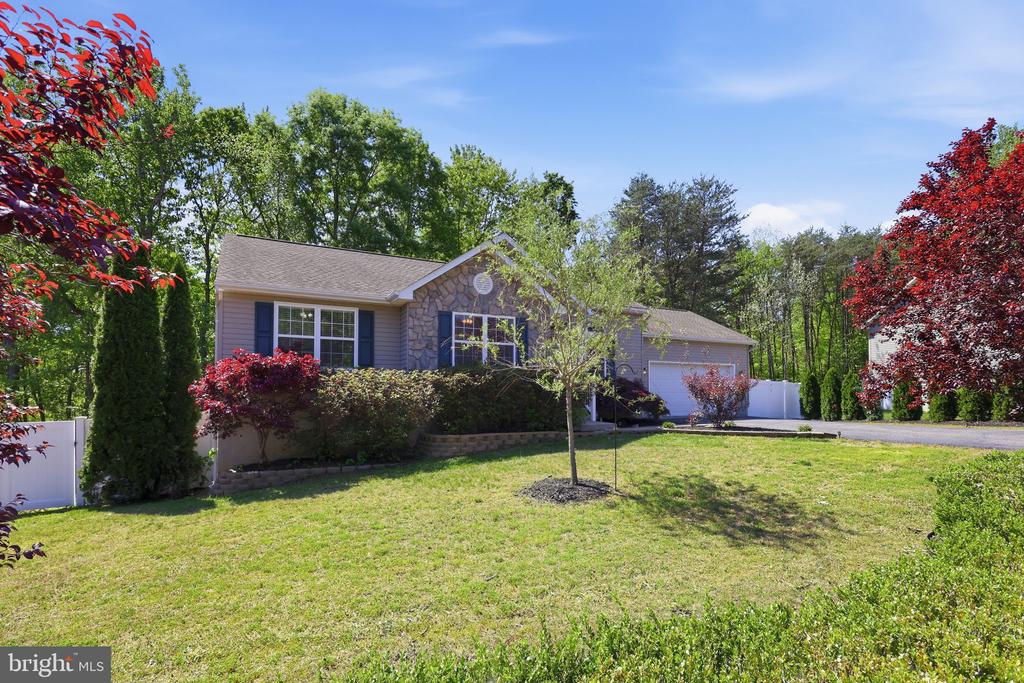 8507 OAK GLEN CT, FREDERICKSBURG, Virginia 22407, 4 Bedrooms Bedrooms, ,4 BathroomsBathrooms,Residential,8507 OAK GLEN CT,VASP2040792 MLS # VASP2040792