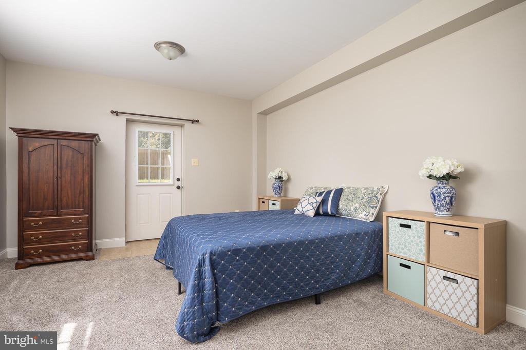 7584 MYERS CT, WARRENTON, Virginia 20187, 4 Bedrooms Bedrooms, ,3 BathroomsBathrooms,Residential,7584 MYERS CT,VAFQ2021594 MLS # VAFQ2021594