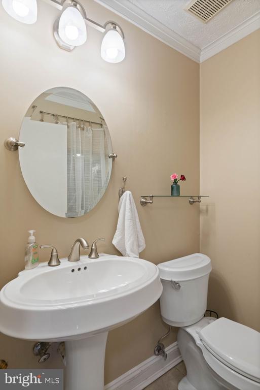 11031 THAXTON PL, FREDERICKSBURG, Virginia 22407, 2 Bedrooms Bedrooms, ,2 BathroomsBathrooms,Residential,VILLAGESS OF SAL,11031 THAXTON PL,VASP2041026 MLS # VASP2041026