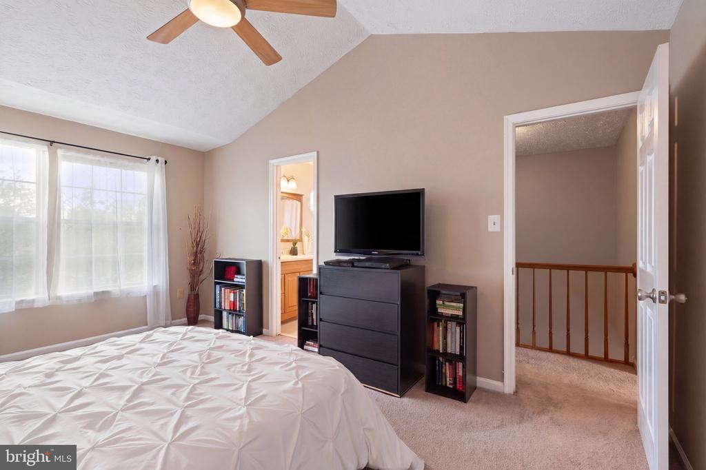 11031 THAXTON PL, FREDERICKSBURG, Virginia 22407, 2 Bedrooms Bedrooms, ,2 BathroomsBathrooms,Residential,VILLAGESS OF SAL,11031 THAXTON PL,VASP2041026 MLS # VASP2041026