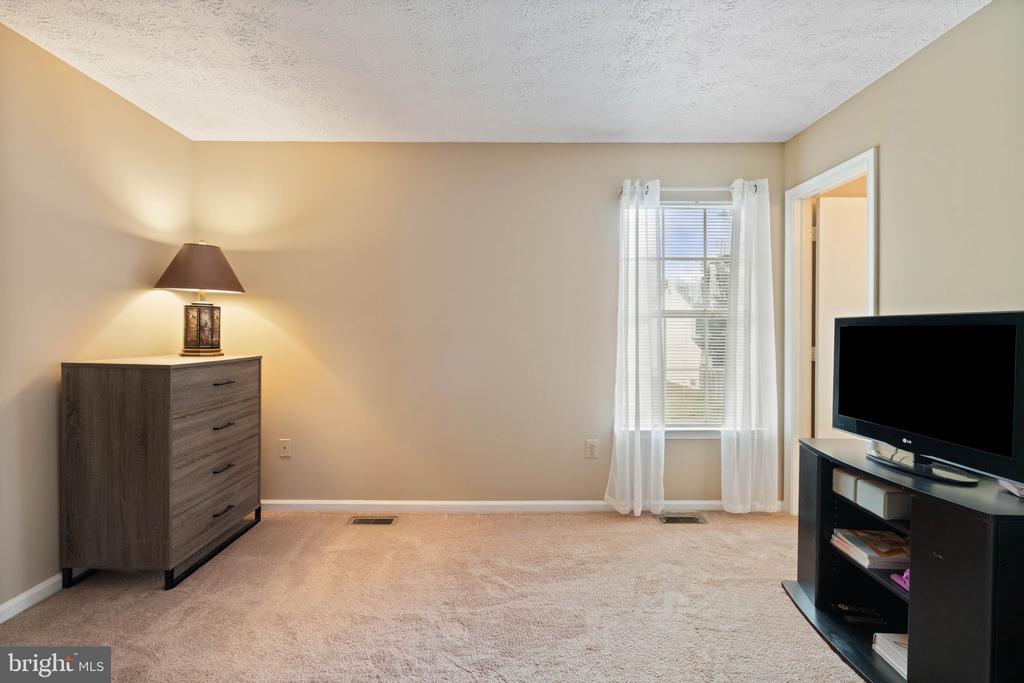 11031 THAXTON PL, FREDERICKSBURG, Virginia 22407, 2 Bedrooms Bedrooms, ,2 BathroomsBathrooms,Residential,VILLAGESS OF SAL,11031 THAXTON PL,VASP2041026 MLS # VASP2041026