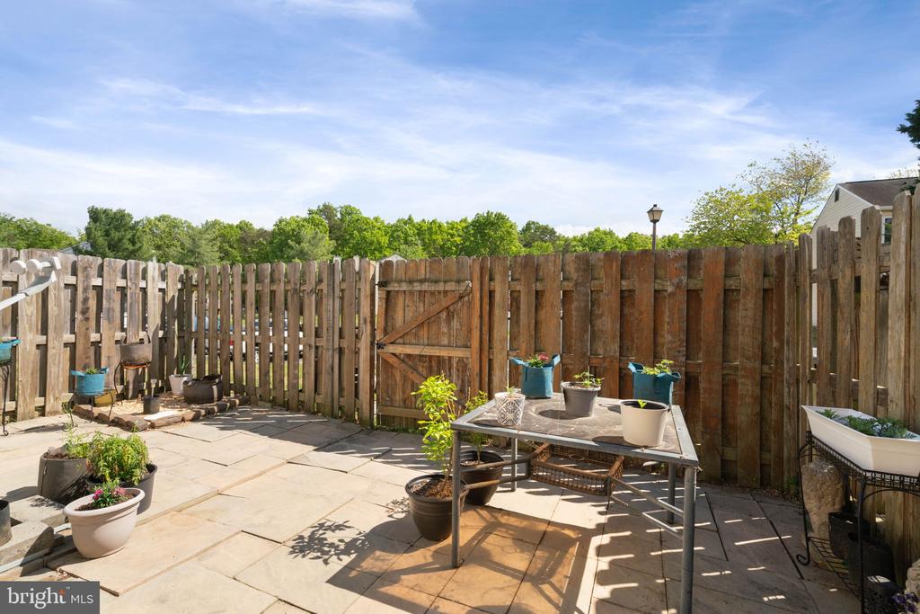 11031 THAXTON PL, FREDERICKSBURG, Virginia 22407, 2 Bedrooms Bedrooms, ,2 BathroomsBathrooms,Residential,VILLAGESS OF SAL,11031 THAXTON PL,VASP2041026 MLS # VASP2041026