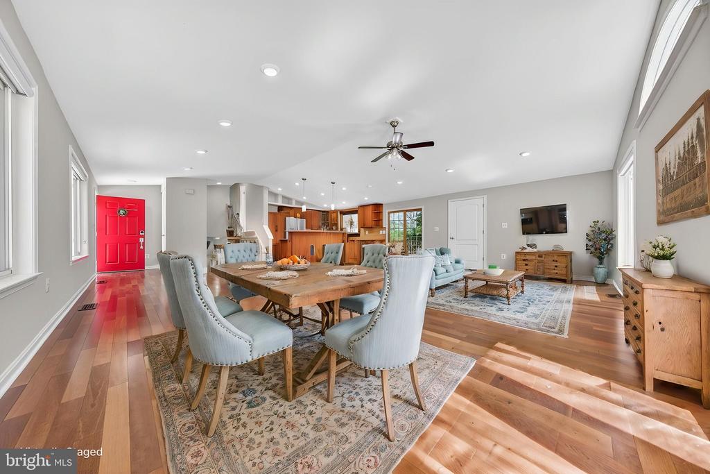 10037 COBBLER VIEW DR, DELAPLANE, Virginia 20144, 5 Bedrooms Bedrooms, ,3 BathroomsBathrooms,Residential,10037 COBBLER VIEW DR,VAFQ2021612 MLS # VAFQ2021612