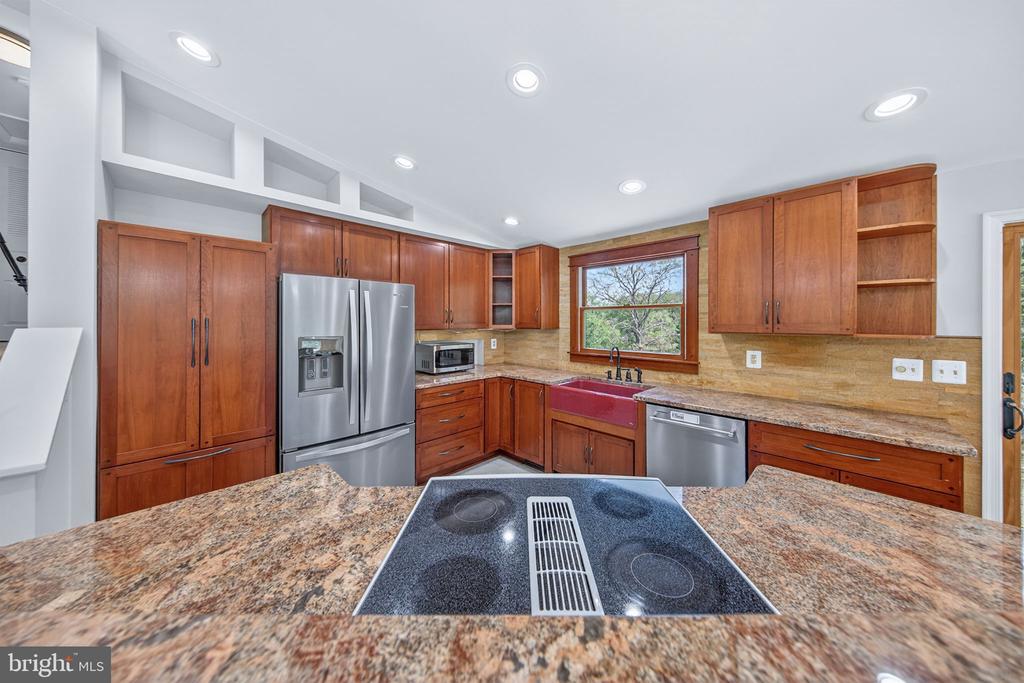 10037 COBBLER VIEW DR, DELAPLANE, Virginia 20144, 5 Bedrooms Bedrooms, ,3 BathroomsBathrooms,Residential,10037 COBBLER VIEW DR,VAFQ2021612 MLS # VAFQ2021612