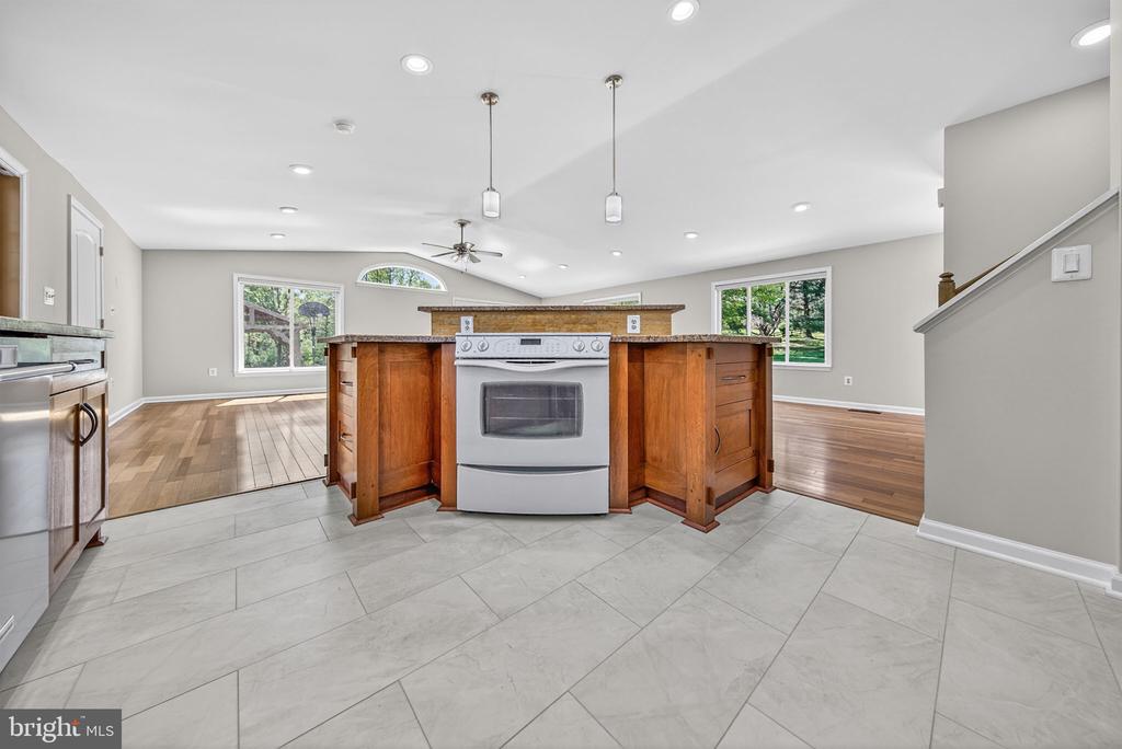 10037 COBBLER VIEW DR, DELAPLANE, Virginia 20144, 5 Bedrooms Bedrooms, ,3 BathroomsBathrooms,Residential,10037 COBBLER VIEW DR,VAFQ2021612 MLS # VAFQ2021612