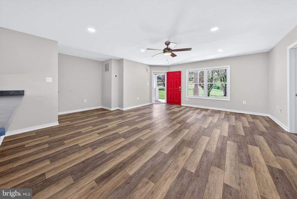 10037 COBBLER VIEW DR, DELAPLANE, Virginia 20144, 5 Bedrooms Bedrooms, ,3 BathroomsBathrooms,Residential,10037 COBBLER VIEW DR,VAFQ2021612 MLS # VAFQ2021612