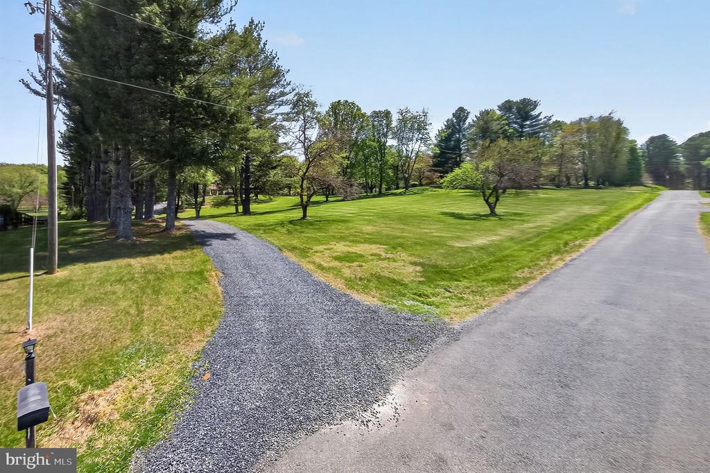 10037 COBBLER VIEW DR, DELAPLANE, Virginia 20144, 5 Bedrooms Bedrooms, ,3 BathroomsBathrooms,Residential,10037 COBBLER VIEW DR,VAFQ2021612 MLS # VAFQ2021612