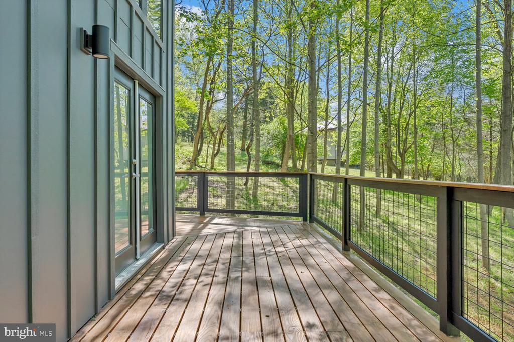 325 PERSIMMON HILL DR, ROSELAND, Virginia 22967, 3 Bedrooms Bedrooms, ,2 BathroomsBathrooms,Residential,325 PERSIMMON HILL DR,VANL2000656 MLS # VANL2000656