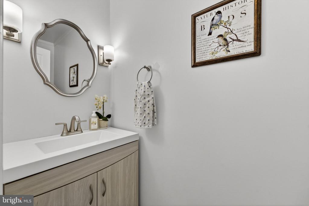 9396 DONNYBROOK DR, MIDLAND, Virginia 22728, 3 Bedrooms Bedrooms, ,2 BathroomsBathrooms,Residential,9396 DONNYBROOK DR,VAFQ2021626 MLS # VAFQ2021626