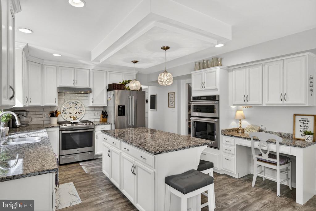 9396 DONNYBROOK DR, MIDLAND, Virginia 22728, 3 Bedrooms Bedrooms, ,2 BathroomsBathrooms,Residential,9396 DONNYBROOK DR,VAFQ2021626 MLS # VAFQ2021626