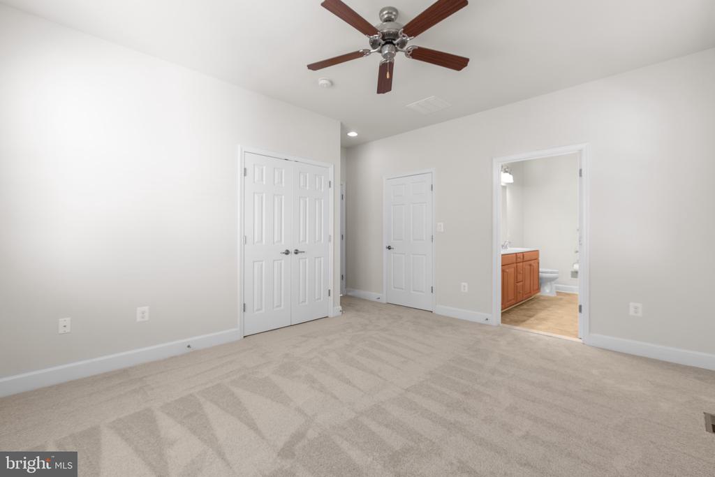 5817 S MILLS MANOR CT, FREDERICKSBURG, Virginia 22407, 3 Bedrooms Bedrooms, ,3 BathroomsBathrooms,Residential,5817 S MILLS MANOR CT,VASP2041108 MLS # VASP2041108