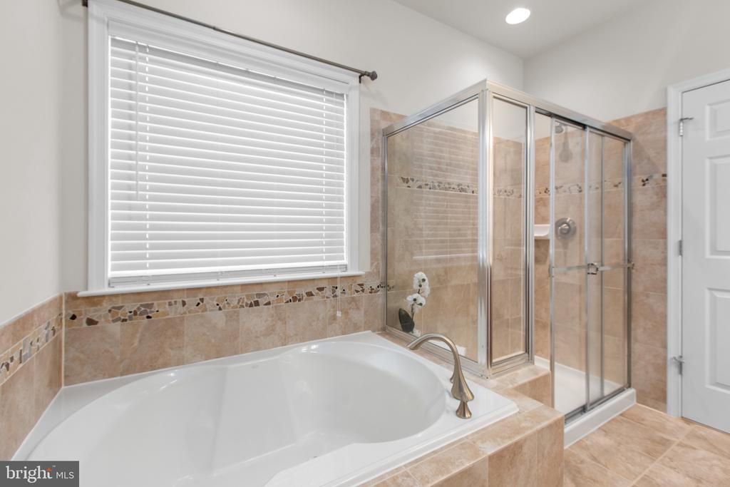 5817 S MILLS MANOR CT, FREDERICKSBURG, Virginia 22407, 3 Bedrooms Bedrooms, ,3 BathroomsBathrooms,Residential,5817 S MILLS MANOR CT,VASP2041108 MLS # VASP2041108