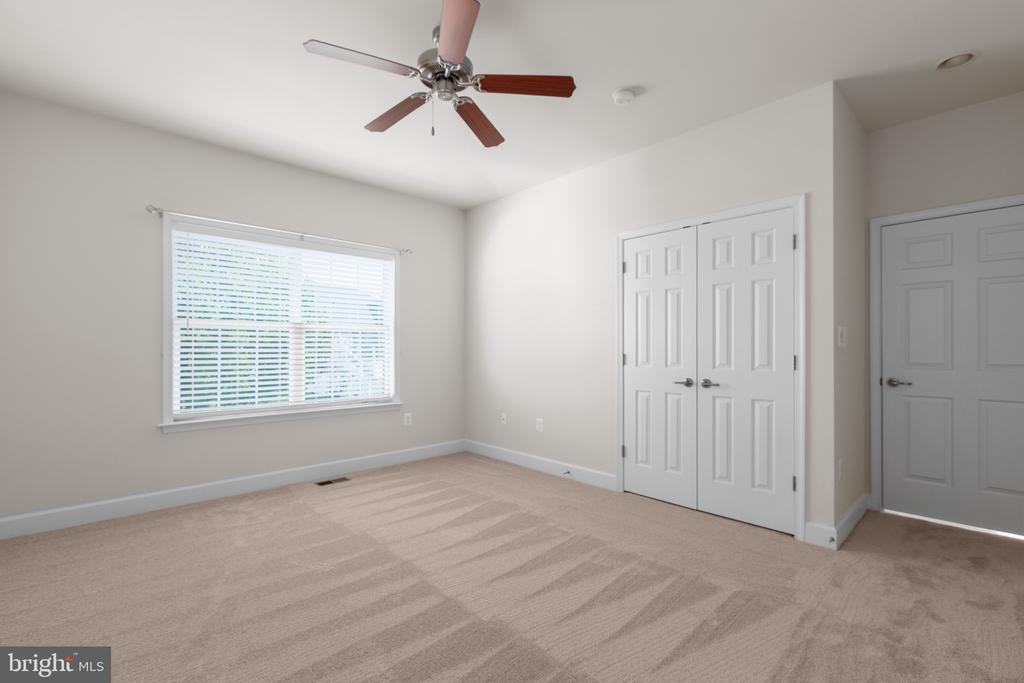 5817 S MILLS MANOR CT, FREDERICKSBURG, Virginia 22407, 3 Bedrooms Bedrooms, ,3 BathroomsBathrooms,Residential,5817 S MILLS MANOR CT,VASP2041108 MLS # VASP2041108