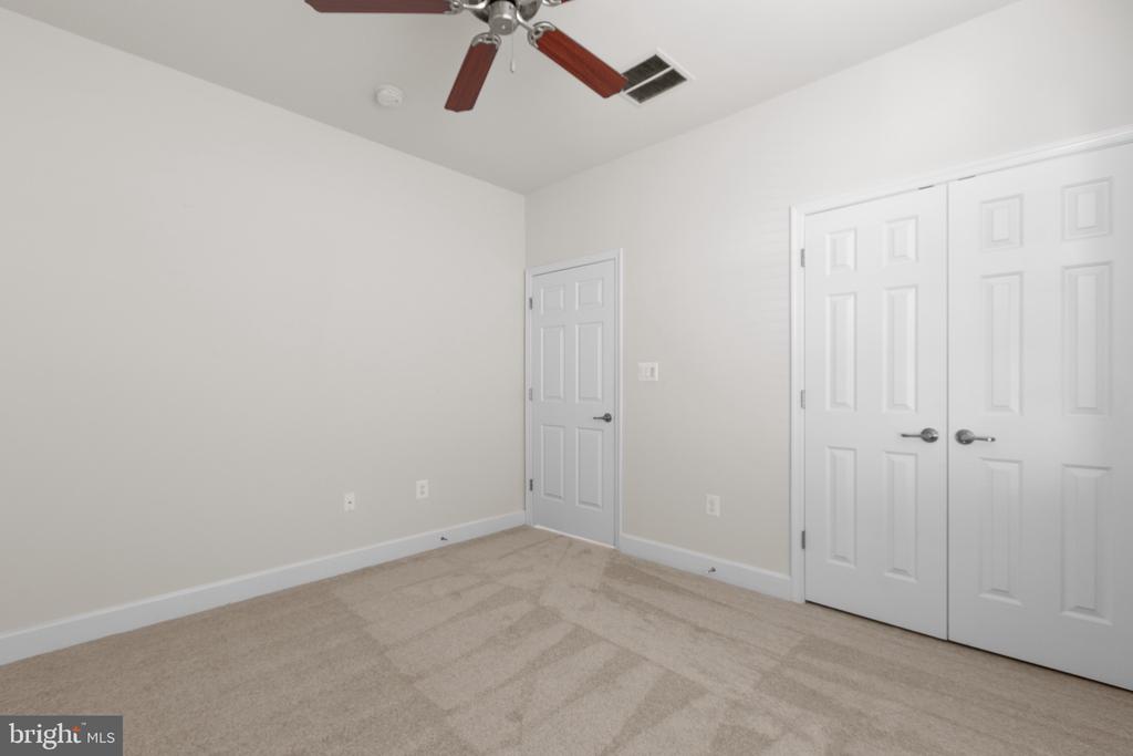 5817 S MILLS MANOR CT, FREDERICKSBURG, Virginia 22407, 3 Bedrooms Bedrooms, ,3 BathroomsBathrooms,Residential,5817 S MILLS MANOR CT,VASP2041108 MLS # VASP2041108