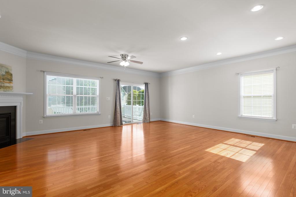 5817 S MILLS MANOR CT, FREDERICKSBURG, Virginia 22407, 3 Bedrooms Bedrooms, ,3 BathroomsBathrooms,Residential,5817 S MILLS MANOR CT,VASP2041108 MLS # VASP2041108