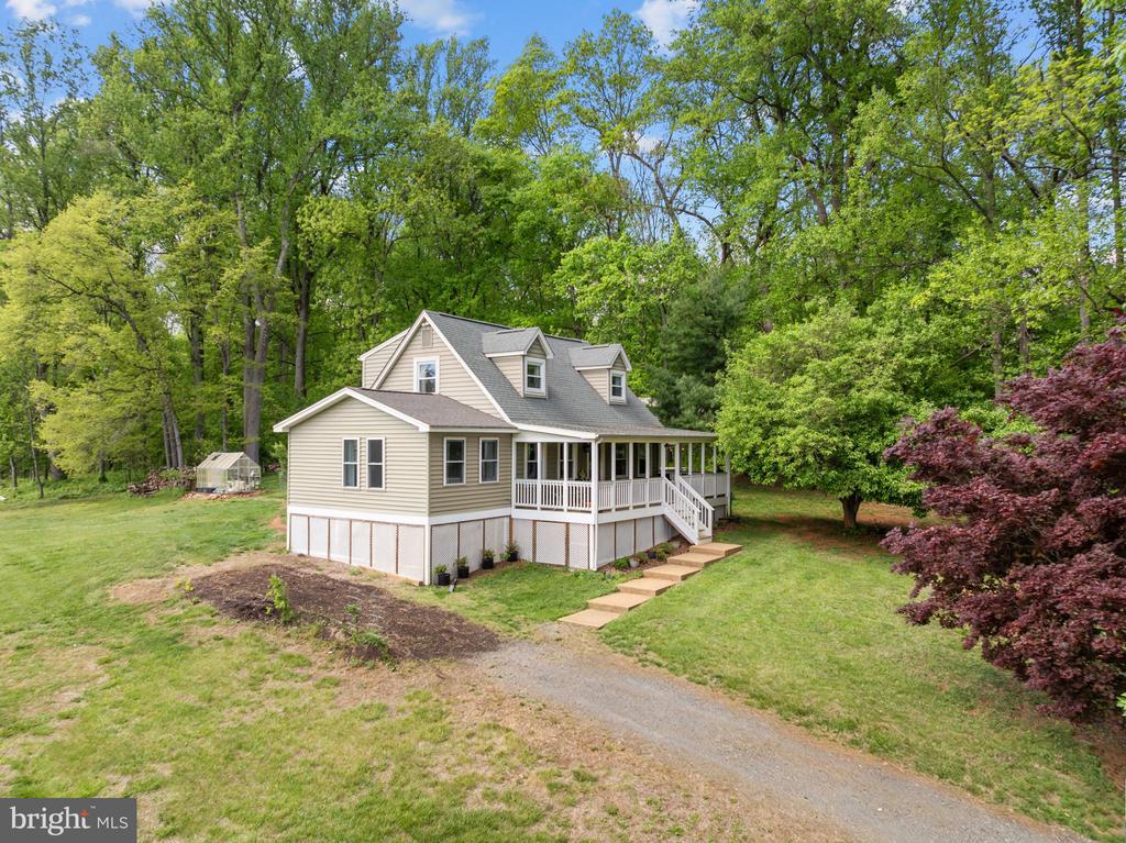 10444 WILLOWSPRING LN, WARRENTON, Virginia 20186, 3 Bedrooms Bedrooms, ,2 BathroomsBathrooms,Residential,10444 WILLOWSPRING LN,VAFQ2021630 MLS # VAFQ2021630