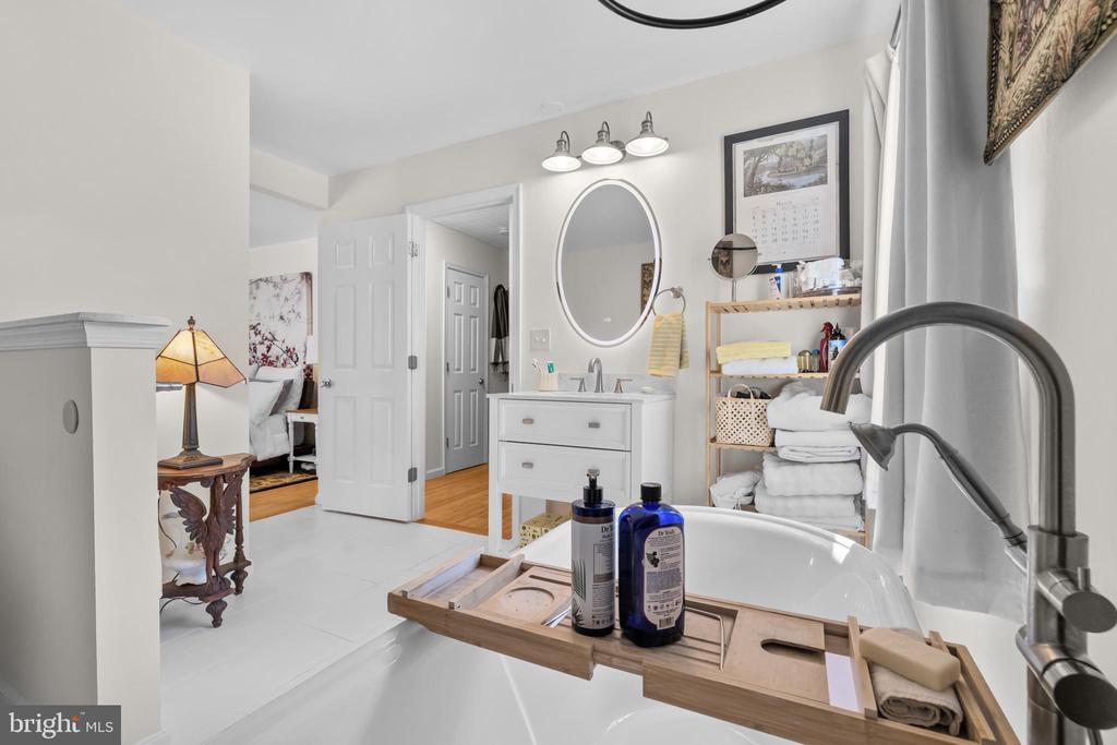 10444 WILLOWSPRING LN, WARRENTON, Virginia 20186, 3 Bedrooms Bedrooms, ,2 BathroomsBathrooms,Residential,10444 WILLOWSPRING LN,VAFQ2021630 MLS # VAFQ2021630