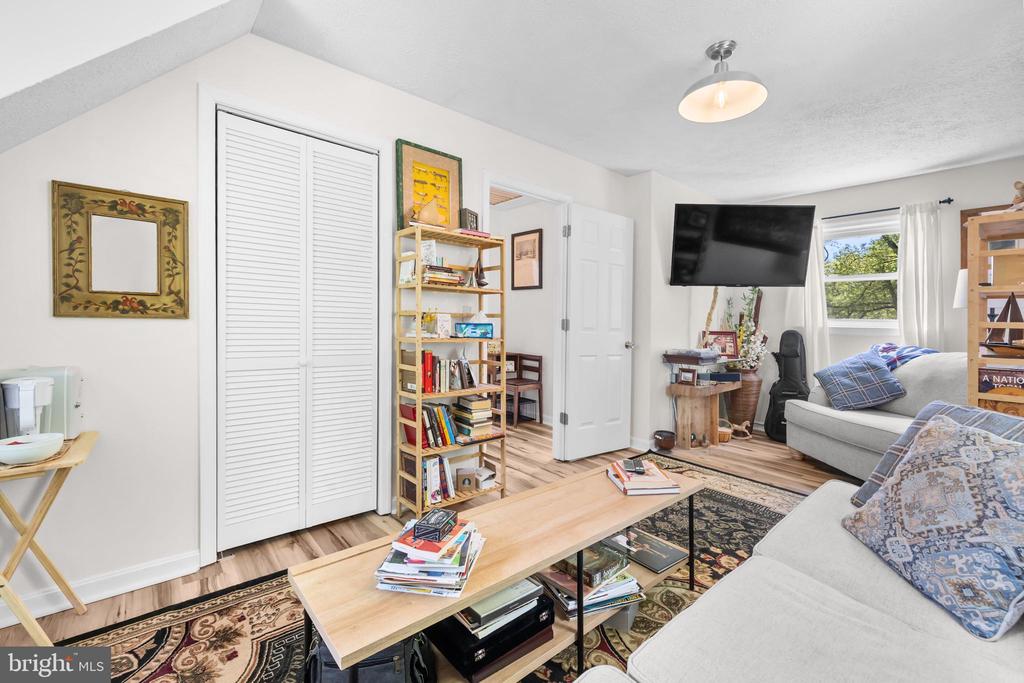 10444 WILLOWSPRING LN, WARRENTON, Virginia 20186, 3 Bedrooms Bedrooms, ,2 BathroomsBathrooms,Residential,10444 WILLOWSPRING LN,VAFQ2021630 MLS # VAFQ2021630