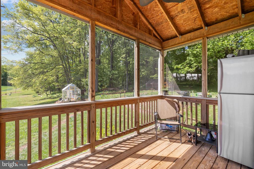 10444 WILLOWSPRING LN, WARRENTON, Virginia 20186, 3 Bedrooms Bedrooms, ,2 BathroomsBathrooms,Residential,10444 WILLOWSPRING LN,VAFQ2021630 MLS # VAFQ2021630