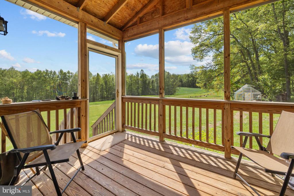 10444 WILLOWSPRING LN, WARRENTON, Virginia 20186, 3 Bedrooms Bedrooms, ,2 BathroomsBathrooms,Residential,10444 WILLOWSPRING LN,VAFQ2021630 MLS # VAFQ2021630