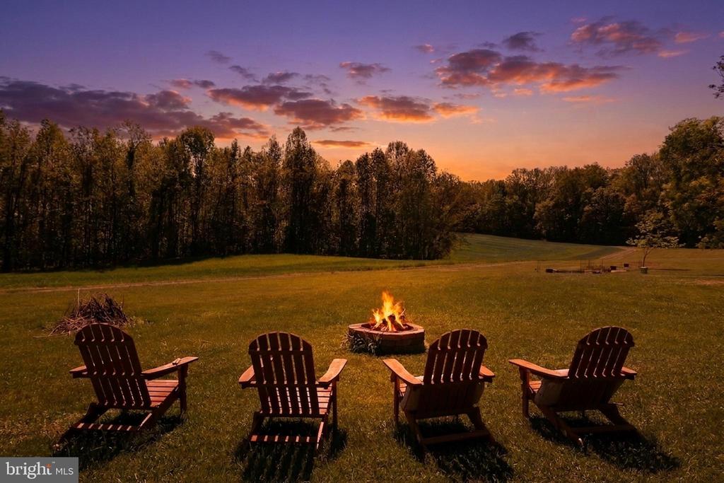 10444 WILLOWSPRING LN, WARRENTON, Virginia 20186, 3 Bedrooms Bedrooms, ,2 BathroomsBathrooms,Residential,10444 WILLOWSPRING LN,VAFQ2021630 MLS # VAFQ2021630