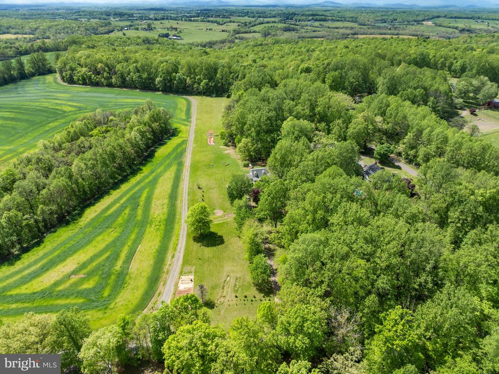 10444 WILLOWSPRING LN, WARRENTON, Virginia 20186, 3 Bedrooms Bedrooms, ,2 BathroomsBathrooms,Residential,10444 WILLOWSPRING LN,VAFQ2021630 MLS # VAFQ2021630