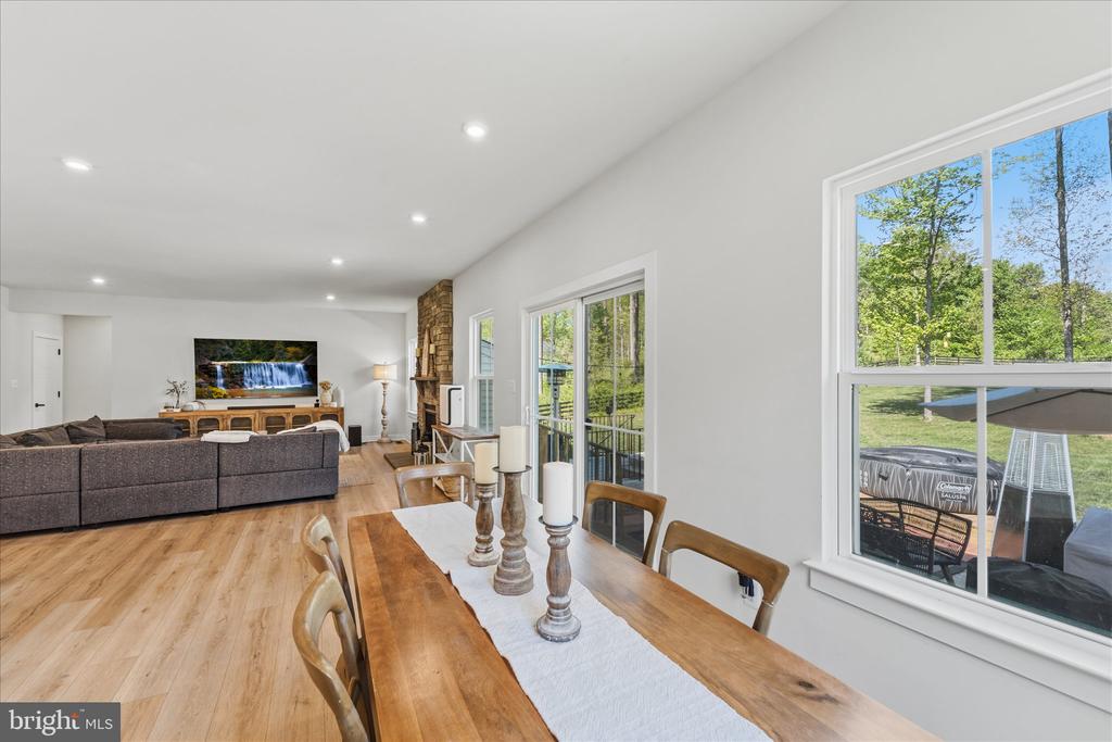 2008 WOODSTOCK ST, WARRENTON, Virginia 20187, 4 Bedrooms Bedrooms, ,3 BathroomsBathrooms,Residential,2008 WOODSTOCK ST,VAFQ2021656 MLS # VAFQ2021656