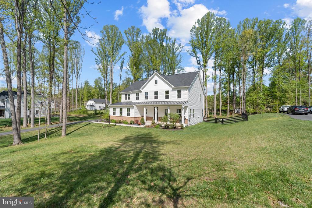 2008 WOODSTOCK ST, WARRENTON, Virginia 20187, 4 Bedrooms Bedrooms, ,3 BathroomsBathrooms,Residential,2008 WOODSTOCK ST,VAFQ2021656 MLS # VAFQ2021656