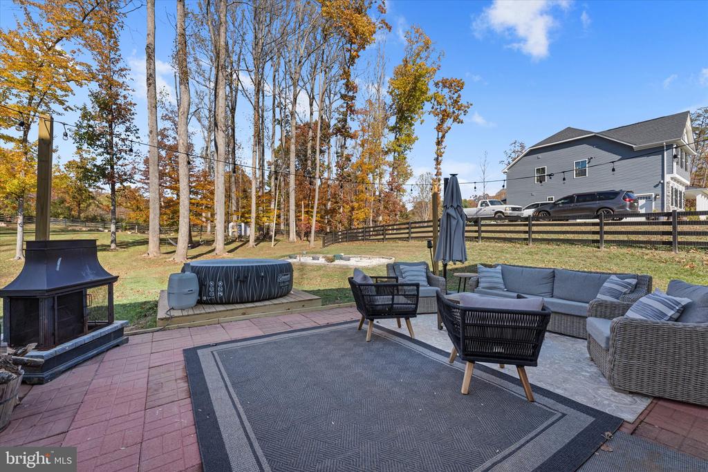 2008 WOODSTOCK ST, WARRENTON, Virginia 20187, 4 Bedrooms Bedrooms, ,3 BathroomsBathrooms,Residential,2008 WOODSTOCK ST,VAFQ2021656 MLS # VAFQ2021656