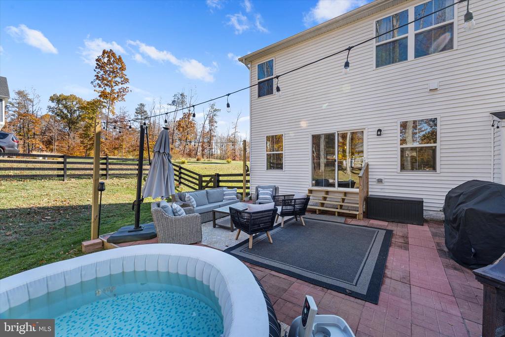 2008 WOODSTOCK ST, WARRENTON, Virginia 20187, 4 Bedrooms Bedrooms, ,3 BathroomsBathrooms,Residential,2008 WOODSTOCK ST,VAFQ2021656 MLS # VAFQ2021656