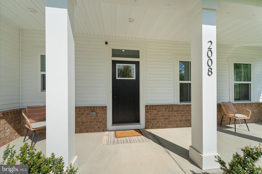 2008 WOODSTOCK ST, WARRENTON, Virginia 20187, 4 Bedrooms Bedrooms, ,3 BathroomsBathrooms,Residential,2008 WOODSTOCK ST,VAFQ2021656 MLS # VAFQ2021656