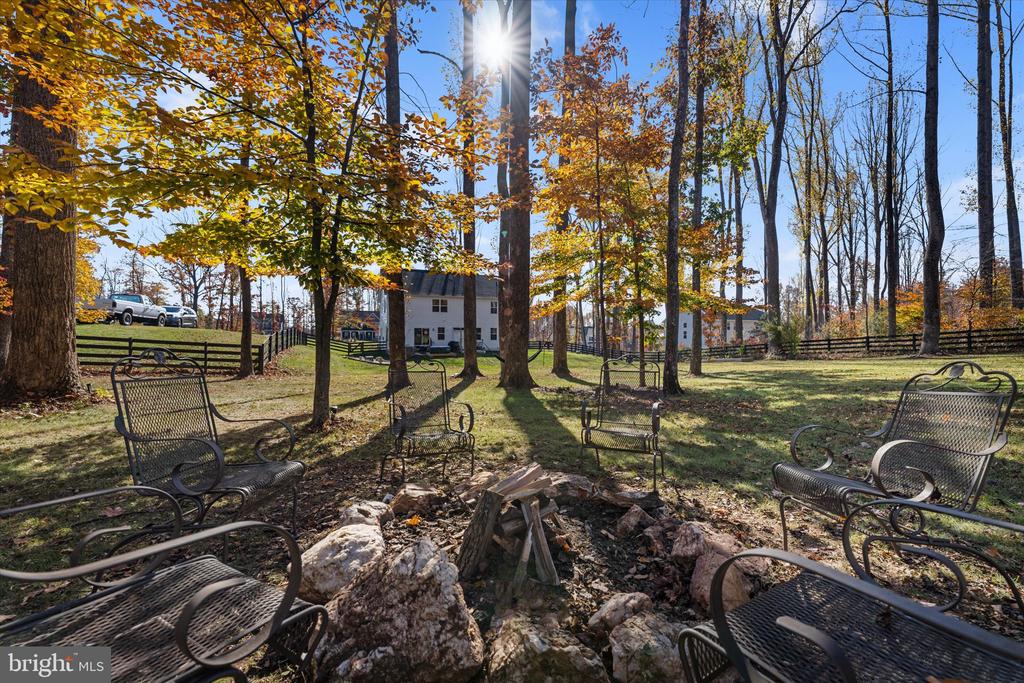 2008 WOODSTOCK ST, WARRENTON, Virginia 20187, 4 Bedrooms Bedrooms, ,3 BathroomsBathrooms,Residential,2008 WOODSTOCK ST,VAFQ2021656 MLS # VAFQ2021656