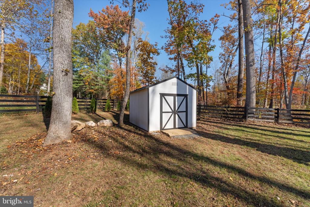 2008 WOODSTOCK ST, WARRENTON, Virginia 20187, 4 Bedrooms Bedrooms, ,3 BathroomsBathrooms,Residential,2008 WOODSTOCK ST,VAFQ2021656 MLS # VAFQ2021656