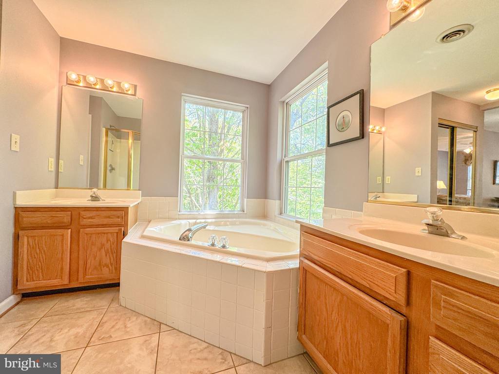 4120 GLOUSTER LN, FREDERICKSBURG, Virginia 22408, 3 Bedrooms Bedrooms, ,2 BathroomsBathrooms,Residential,4120 GLOUSTER LN,VASP2041040 MLS # VASP2041040