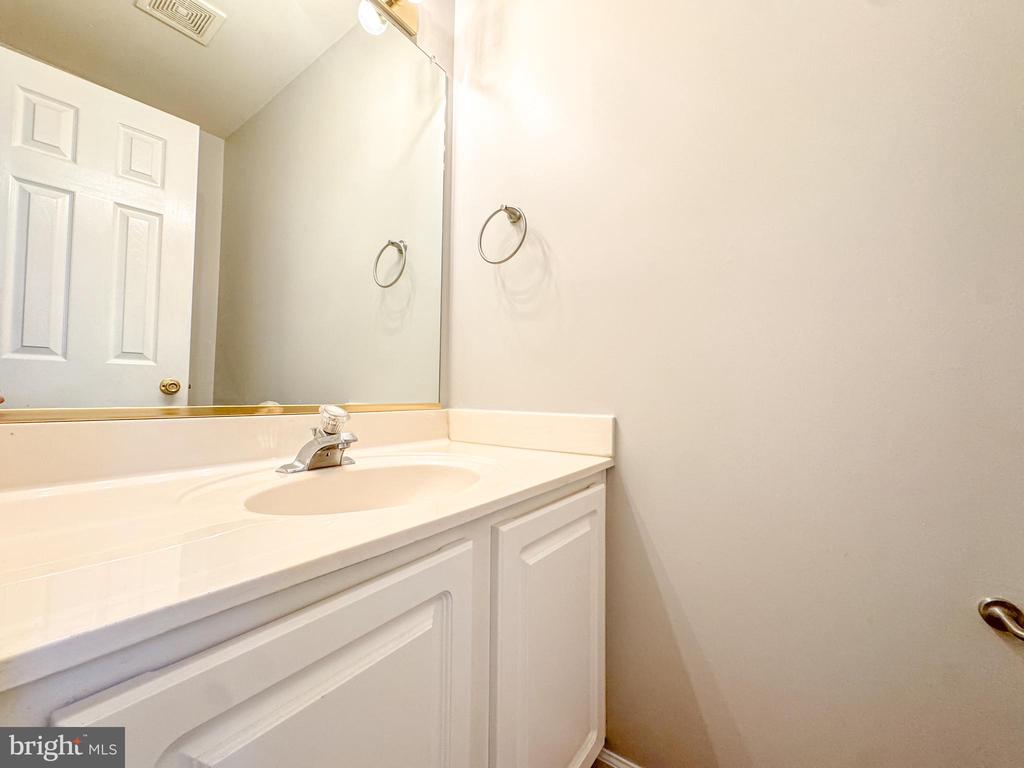 4120 GLOUSTER LN, FREDERICKSBURG, Virginia 22408, 3 Bedrooms Bedrooms, ,2 BathroomsBathrooms,Residential,4120 GLOUSTER LN,VASP2041040 MLS # VASP2041040