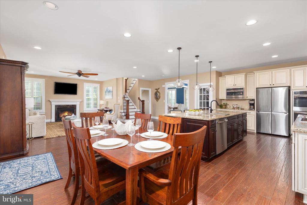 6443 BOB WHITE DR, WARRENTON, Virginia 20187, 5 Bedrooms Bedrooms, ,4 BathroomsBathrooms,Residential,6443 BOB WHITE DR,VAFQ2021692 MLS # VAFQ2021692