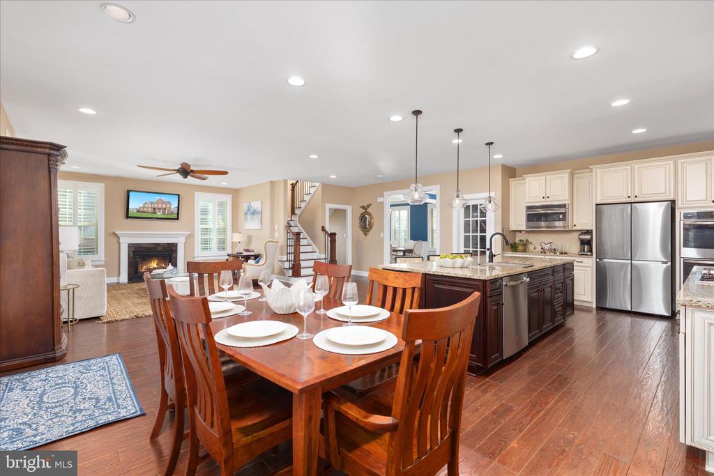 6443 BOB WHITE DR, WARRENTON, Virginia 20187, 5 Bedrooms Bedrooms, ,4 BathroomsBathrooms,Residential,6443 BOB WHITE DR,VAFQ2021692 MLS # VAFQ2021692