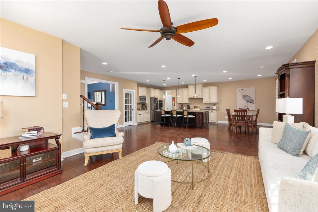 6443 BOB WHITE DR, WARRENTON, Virginia 20187, 5 Bedrooms Bedrooms, ,4 BathroomsBathrooms,Residential,6443 BOB WHITE DR,VAFQ2021692 MLS # VAFQ2021692