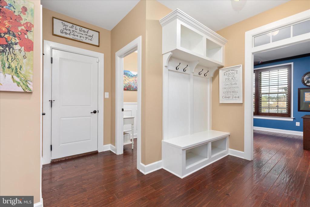 6443 BOB WHITE DR, WARRENTON, Virginia 20187, 5 Bedrooms Bedrooms, ,4 BathroomsBathrooms,Residential,6443 BOB WHITE DR,VAFQ2021692 MLS # VAFQ2021692