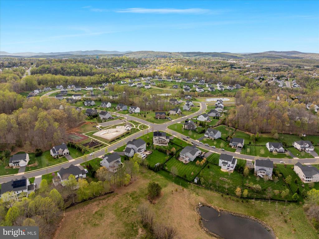 6443 BOB WHITE DR, WARRENTON, Virginia 20187, 5 Bedrooms Bedrooms, ,4 BathroomsBathrooms,Residential,6443 BOB WHITE DR,VAFQ2021692 MLS # VAFQ2021692