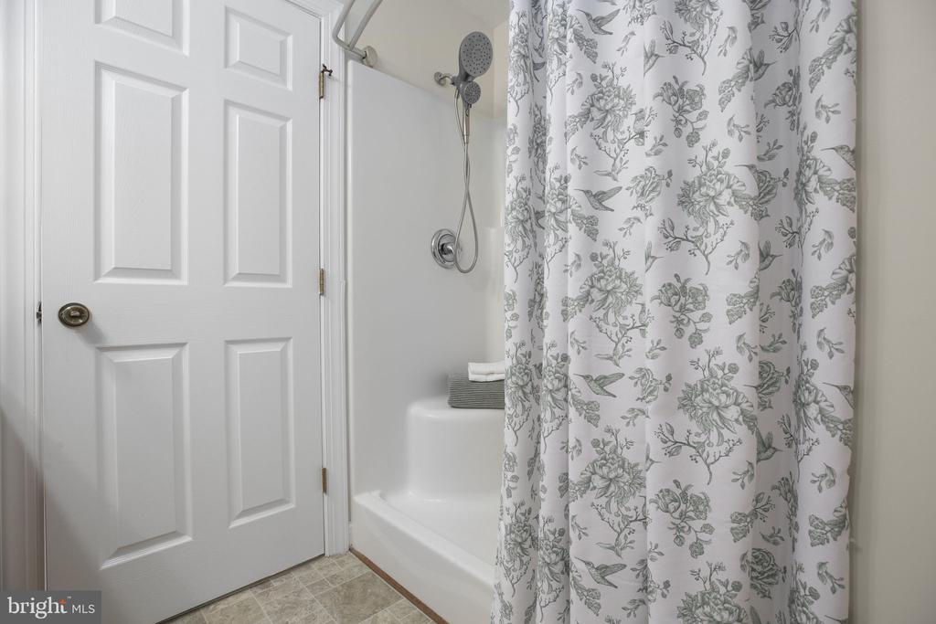 33 AUSTIN WAY, BUMPASS, Virginia 23024, 3 Bedrooms Bedrooms, ,2 BathroomsBathrooms,Residential,33 AUSTIN WAY,VALA2009632 MLS # VALA2009632