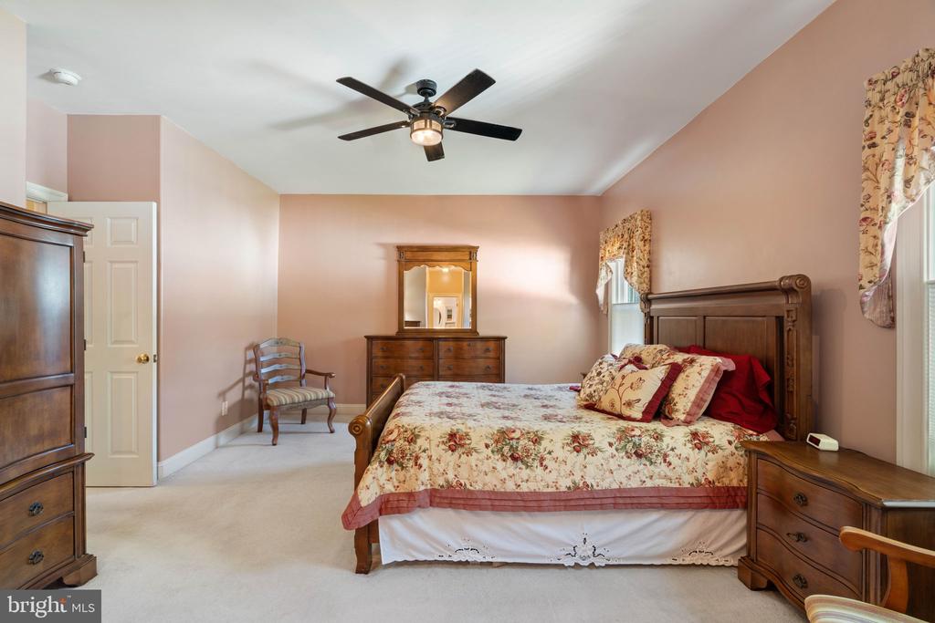 2707 GLENDAS WAY, FREDERICKSBURG, Virginia 22408, 3 Bedrooms Bedrooms, ,3 BathroomsBathrooms,Residential,2707 GLENDAS WAY,VASP2040780 MLS # VASP2040780