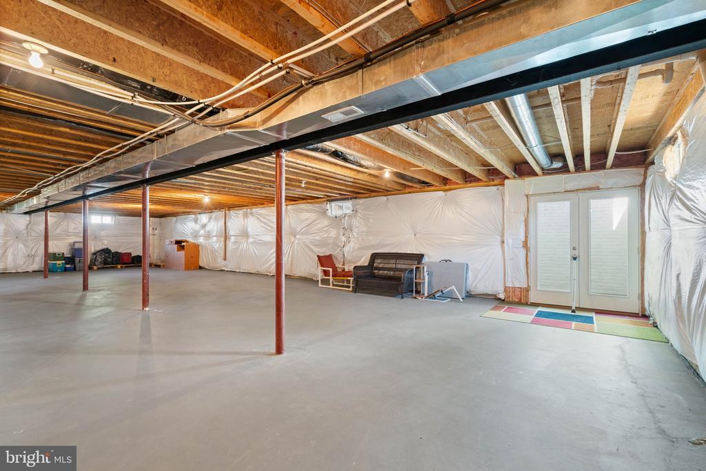 2707 GLENDAS WAY, FREDERICKSBURG, Virginia 22408, 3 Bedrooms Bedrooms, ,3 BathroomsBathrooms,Residential,2707 GLENDAS WAY,VASP2040780 MLS # VASP2040780