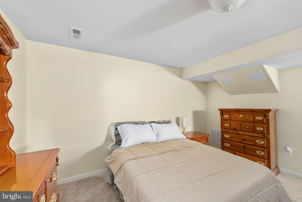 11004 COPELAND CT, FREDERICKSBURG, Virginia 22407, 4 Bedrooms Bedrooms, ,3 BathroomsBathrooms,Residential,11004 COPELAND CT,VASP2041236 MLS # VASP2041236