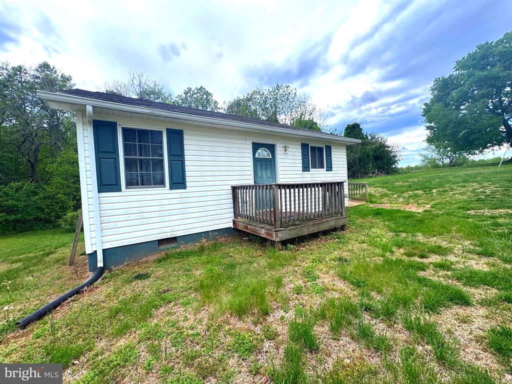 4085 S BLUE RIDGE TPKE, ROCHELLE, Virginia 22738, 2 Bedrooms Bedrooms, ,1 BathroomBathrooms,Residential,4085 S BLUE RIDGE TPKE,VAMA2002714 MLS # VAMA2002714