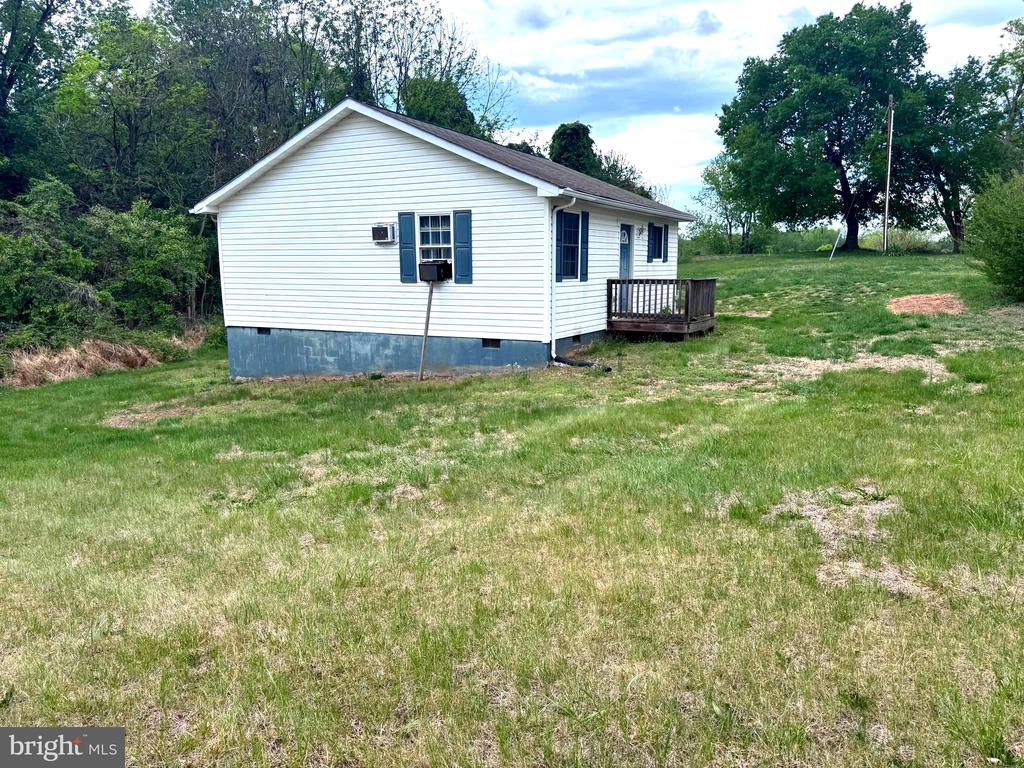 4085 S BLUE RIDGE TPKE, ROCHELLE, Virginia 22738, 2 Bedrooms Bedrooms, ,1 BathroomBathrooms,Residential,4085 S BLUE RIDGE TPKE,VAMA2002714 MLS # VAMA2002714