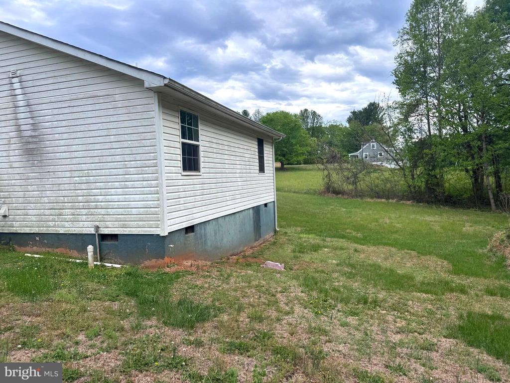 4085 S BLUE RIDGE TPKE, ROCHELLE, Virginia 22738, 2 Bedrooms Bedrooms, ,1 BathroomBathrooms,Residential,4085 S BLUE RIDGE TPKE,VAMA2002714 MLS # VAMA2002714