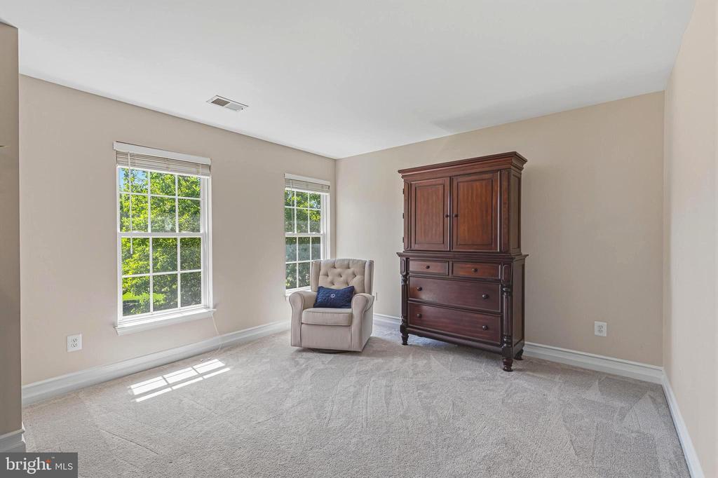 5068 DAWN CT, WARRENTON, Virginia 20187, 4 Bedrooms Bedrooms, ,2 BathroomsBathrooms,Residential,5068 DAWN CT,VAFQ2021478 MLS # VAFQ2021478