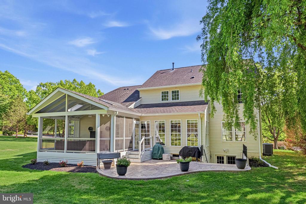 5068 DAWN CT, WARRENTON, Virginia 20187, 4 Bedrooms Bedrooms, ,2 BathroomsBathrooms,Residential,5068 DAWN CT,VAFQ2021478 MLS # VAFQ2021478